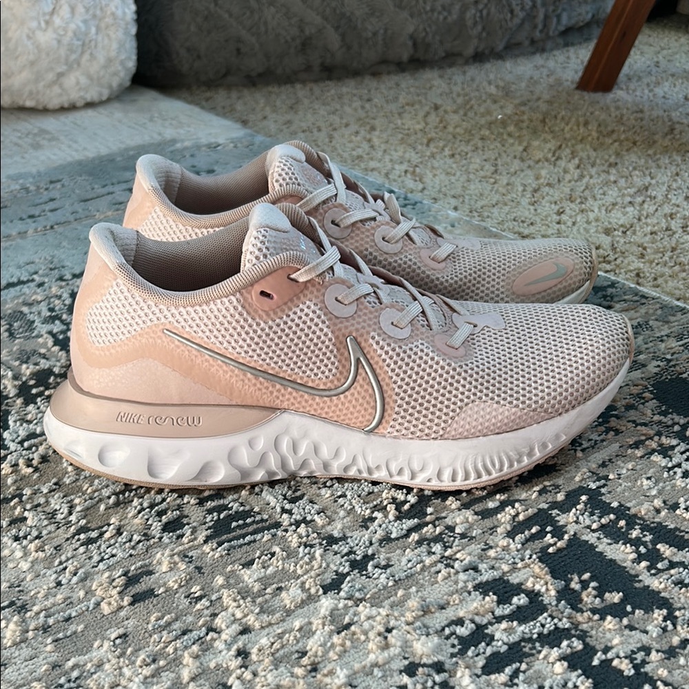 Nike Pink Sneakers with Knit Design and Cushioned Sole
